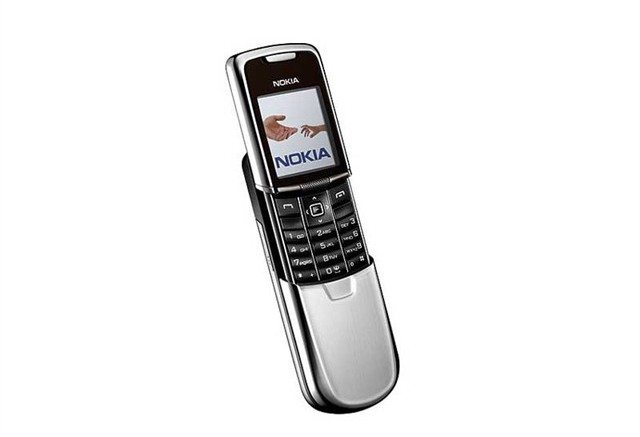 nokiasap - Nokia 8800 Arte e Nokia 8800 Sapphire Arte in arrivo a fine anno