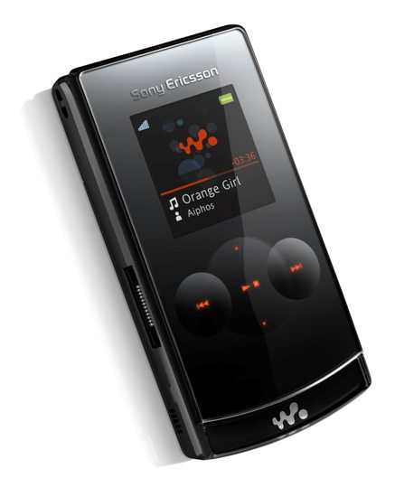 w980i piano black front closed anglee65 - [MWC] Sony Ericsson W980