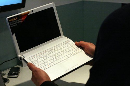 ecs g10il notebook 01 - [CeBIT] ECS presenta il nuovo UMPC G10IL