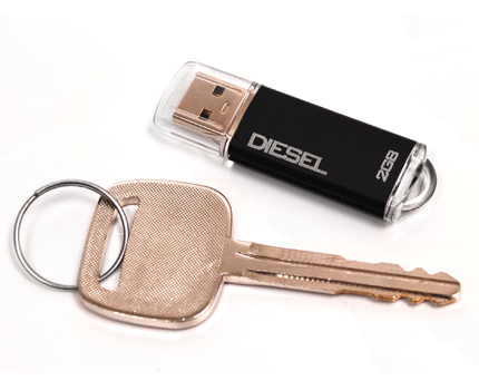 diesel comp1 b - OCZ Diesel USB 2.0 Flash Drive - la pen drive per studenti e professionisti