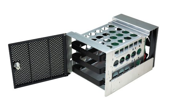 lian li ex h3 - Lian-Li presenta il kit rack mount per dischi fissi EX-H33