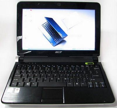 3206230726 e87d76590f o - Acer Aspire One 103 disponibile nei negozi