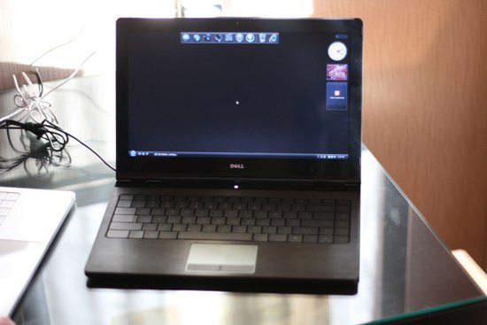 dell adamo black 01 - [CES] Prime immagini per il notebook Dell Adamo