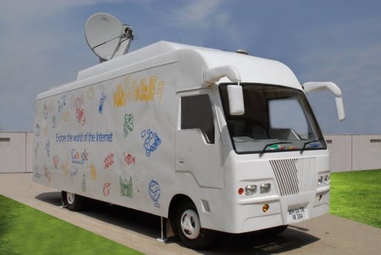 googlebus1 - Google lancia un Internet Bus in India