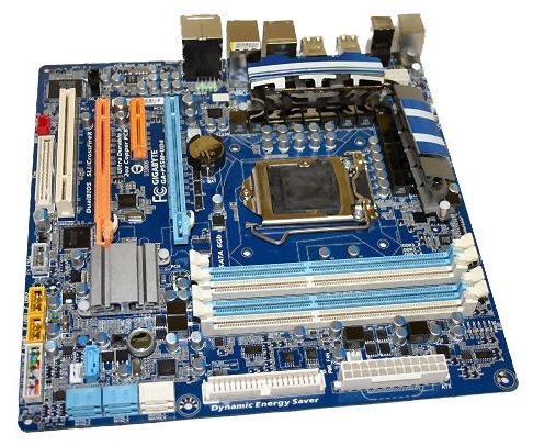 Gigabyte GA P55M UD4 board 01 - Da Gigabyte una motherboard P55 microATX