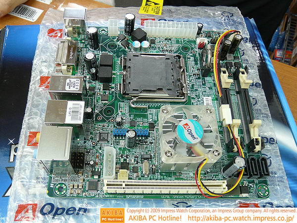 aopen ion lga775 01 - Da AOpen motherboard NVIDIA Ion con Socket 775