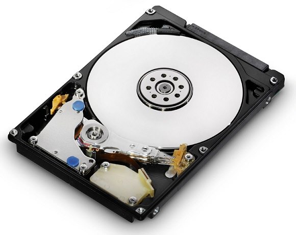 Hitachi Travelstar 7K500 HDD 01 - Disponibili da Hitachi i nuovi hard disk Travelstar 7K500 da 2.5"