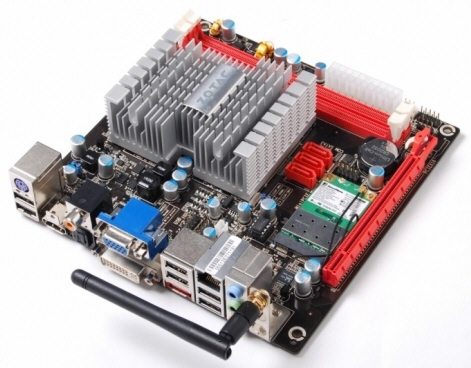 Zotac ION ITX F board 01 - Zotac rilascia una nuova motherboard basata su piattaforma NVIDIA Ion