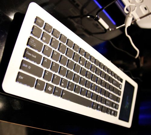 eeekey - Asus Eee Keyboard, disponibile a inizio 2010