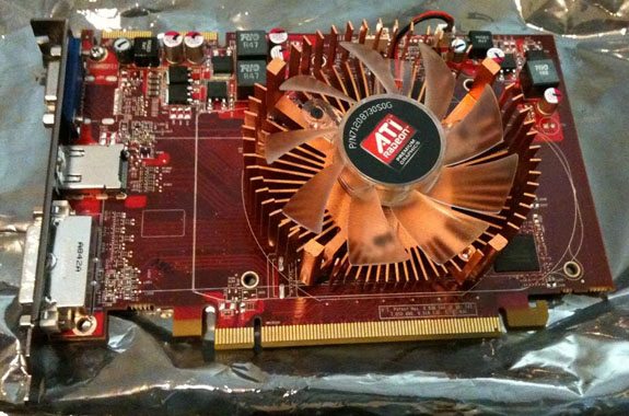 AMD Radeon HD 5670 01 - Immagini e dettagli per la Radeon HD 5670