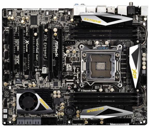 asrockx79extreme7xsli - Prime immagini per la motherboard ASRock X79 Extreme7