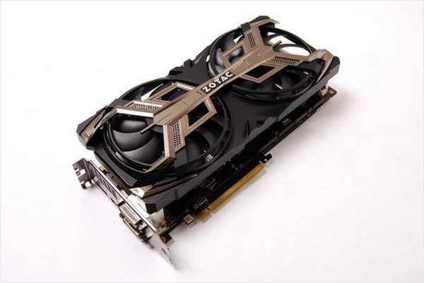 Zotac GTX 560 Ti Extreme Edition - Zotac presenta una GeForce GTX 560 Ti Extreme Edition