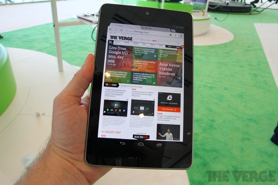 nexus7 - Google ufficializza il lancio del tablet low-cost Nexus 7