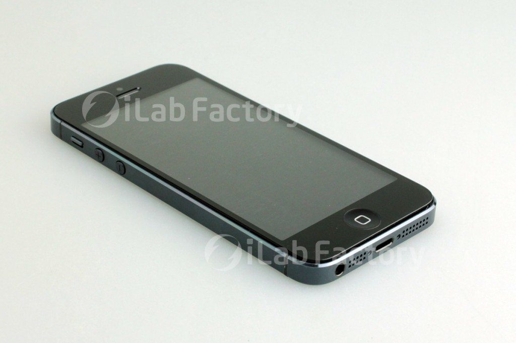 iphone5 - Nuove immagini e informazioni per l'atteso iPhone 5