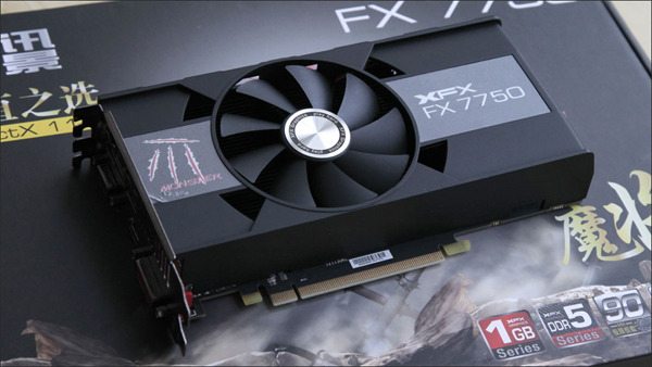 fx7750 - Alcune immagini per la scheda video XFX FX 7750 Monster