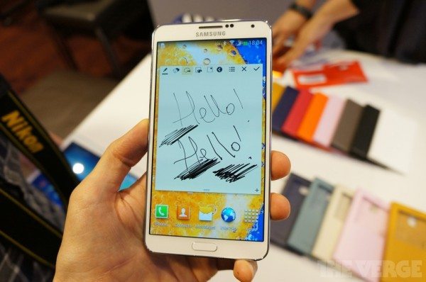 galaxy note 3 official 600x398 - Samsung presenta ufficialmente il Galaxy Note 3